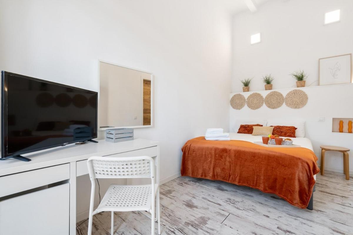 Lodging Apartments Pere IV — Photos 1